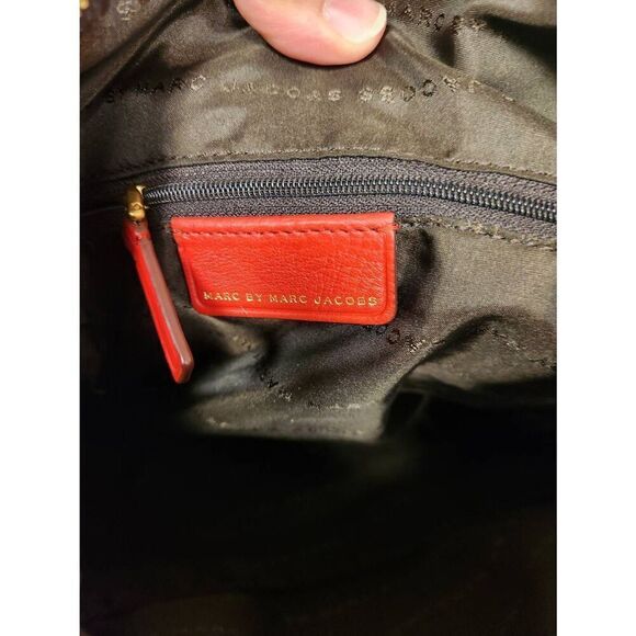 NWT Marc By Marc Jacobs Red Leather Turnlock Shoulder Crossbody - Picture 8 of 10